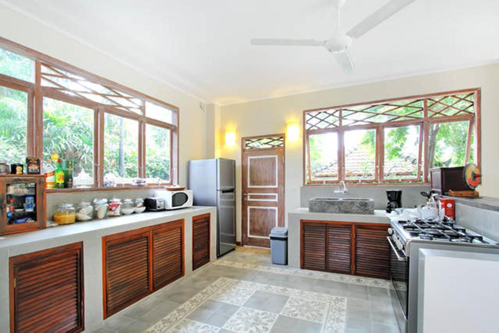 Villa Varuna Legian Cameră foto