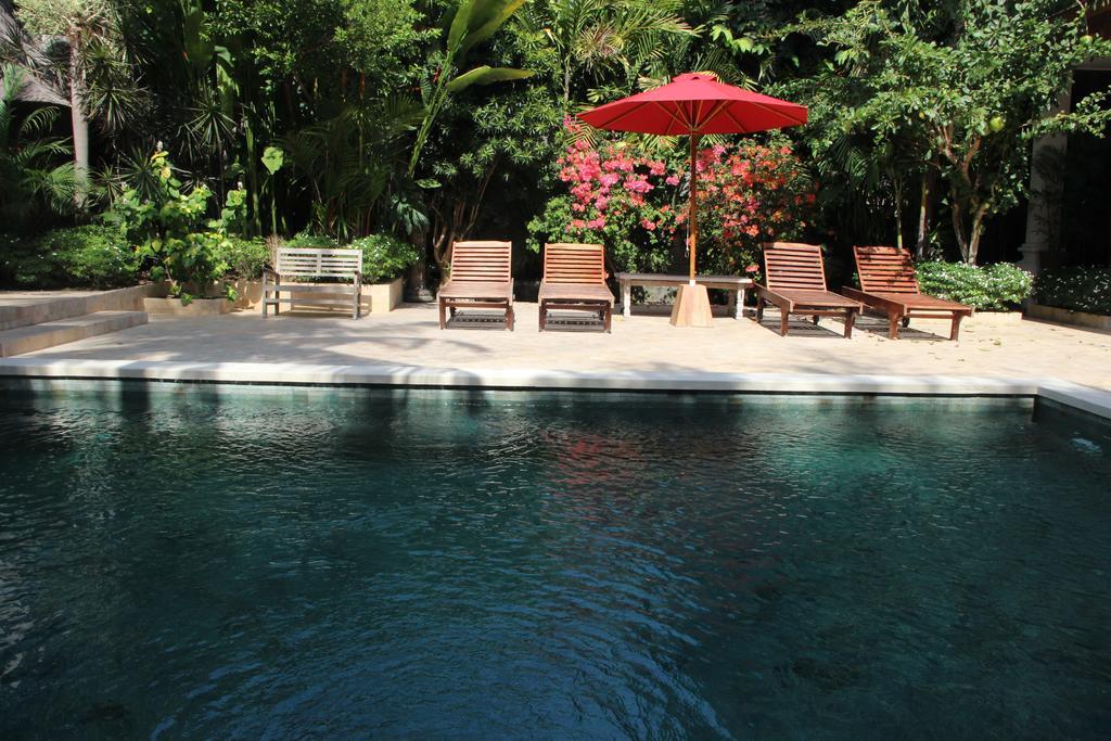 Villa Varuna Legian Exterior foto